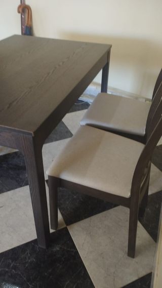 Mesa de comedor extensible de madera