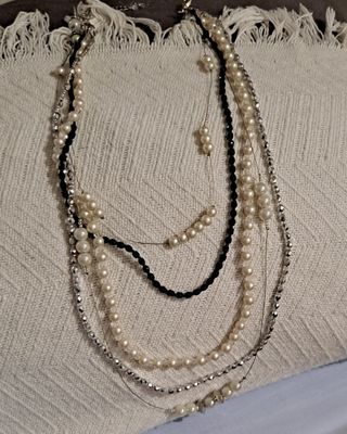 Conjunto de bisutería multicapa