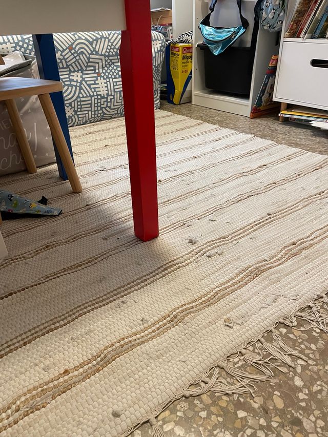 Alfombra de tela y yute