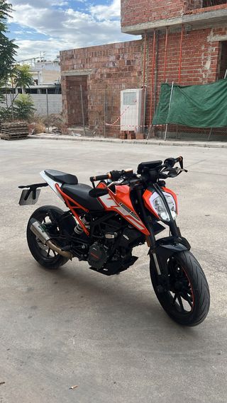 KTM Duke 125 Naranja