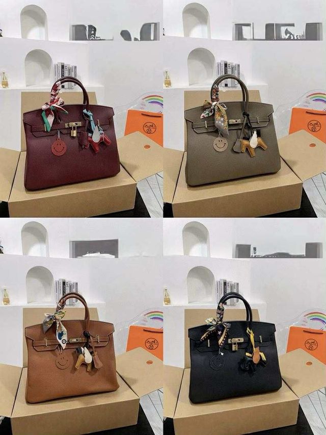 Bolso de piel alta calidad cin su caja guarda polv