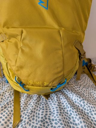 Mochila Blue Ice Kume 30L Amarillo