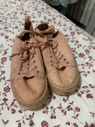Zapatilla esparto beige con cordones