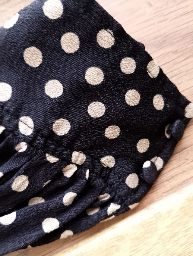 Blusa Mango lunares negra talla XS