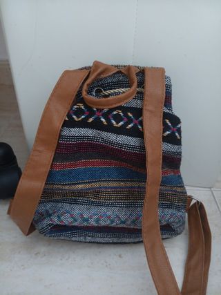 Mochila pequeña étnica