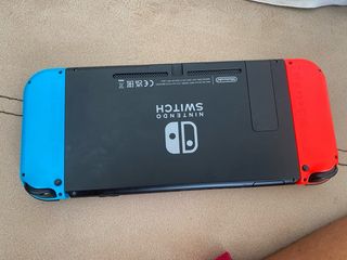 Nintendo Switch Azul y Rojo