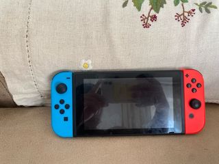 Nintendo Switch Azul y Rojo