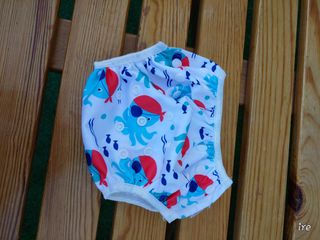 Pañal de agua para bebé con diseño de pulpo