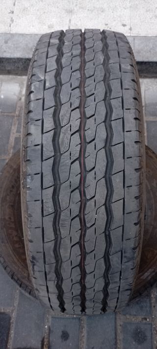 Firestone 215/70/15C 109/107S Neumático