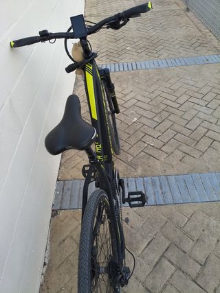 Bicicleta Eléctrica Leader Fox Negra y Amarilla