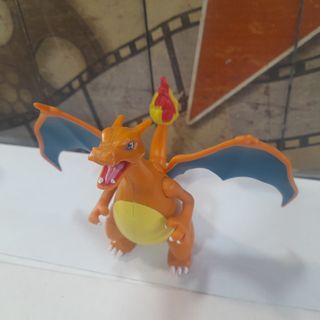Figura Pokémon Charizard Orange