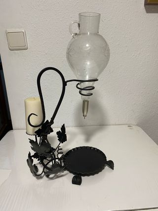 Decantador de vino con candelabro