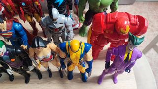 27 Figuras Superhéroes y Villanos 30cm