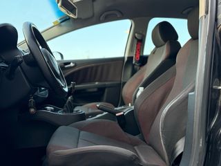 SEAT Leon 117.000 mil kms 1 solo propietario
