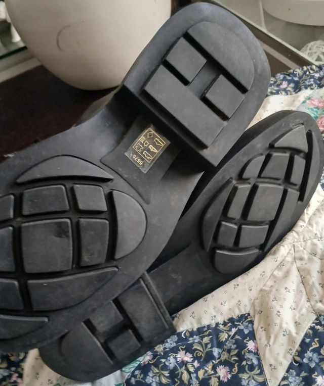 Botas de media pantorrilla negras