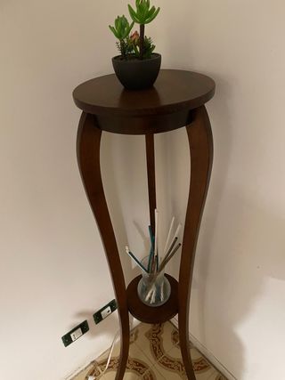 Portavasi in legno e vetro