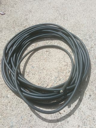 Manguera de goma 3 hilos de 4 mm.