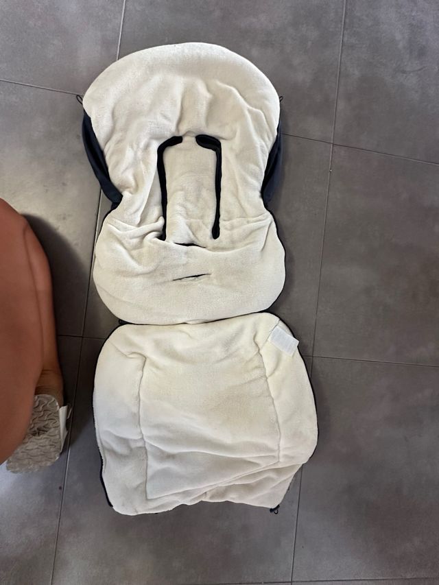 Saco Maxicosi Universal Gris y Azul marino