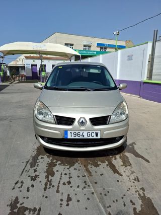 Renault esceni  2008