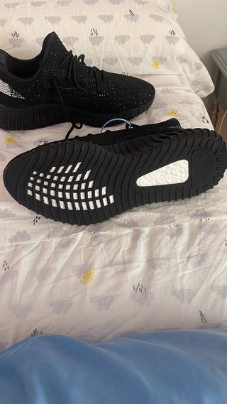 Adidas Yeezy 350 V2 Zebra