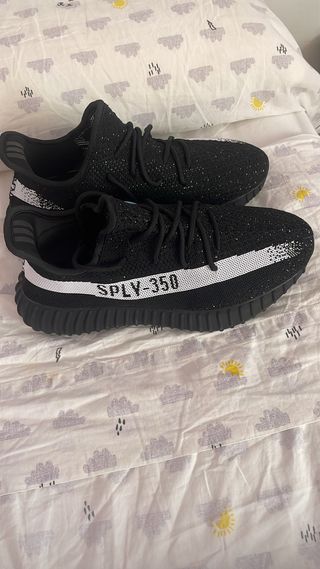 Adidas Yeezy 350 V2 Zebra