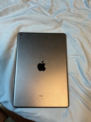 iPad 8ª Gen 128GB Plata