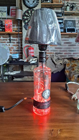 Lámpara de mesa Botella Beefeater Roja