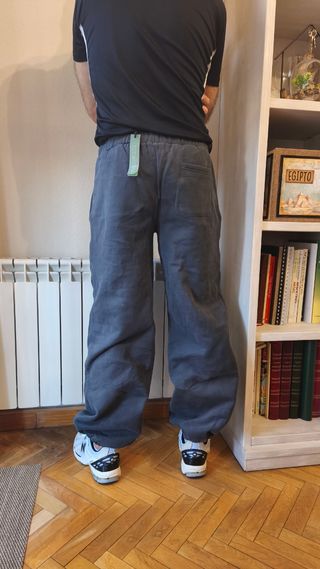 Pantalón chándal Scuffers gris talla M
