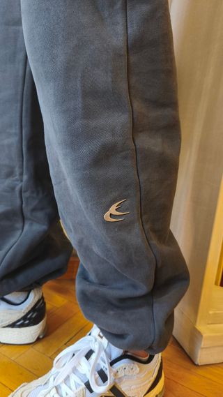 Pantalón chándal Scuffers gris talla M
