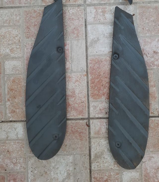 Tappeti Pedane Dx Sx Gomma Aprilia SR 50 ORIGINALI