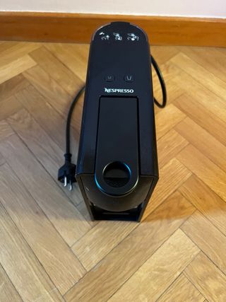 Cafetera Nespresso Essenza Negra