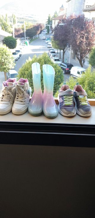 Lote Zapatillas y Botas Niña Talla 31