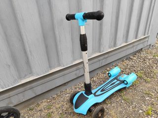 Patinete infantil azul