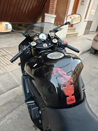 Yamaha YZF R6 2005
