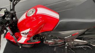 KEEWAY RKS 125 Roja
