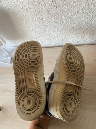 Deportivas Nike Air Force 1 Blancas y Azules