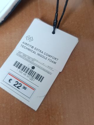 Sandalias de tacón blacas Pull&Bear