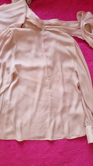 Camisa Beige. TL. Zara