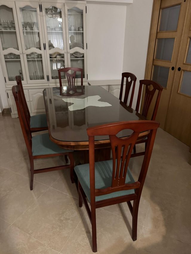 Mesa comedor madera oscura 1.80m + 6 sillas