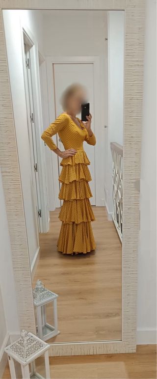 Traje Flamenca Amarillo Lunares Negros