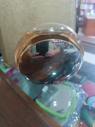 Perfume esfera dorado. Presence d' une femme. 75 m