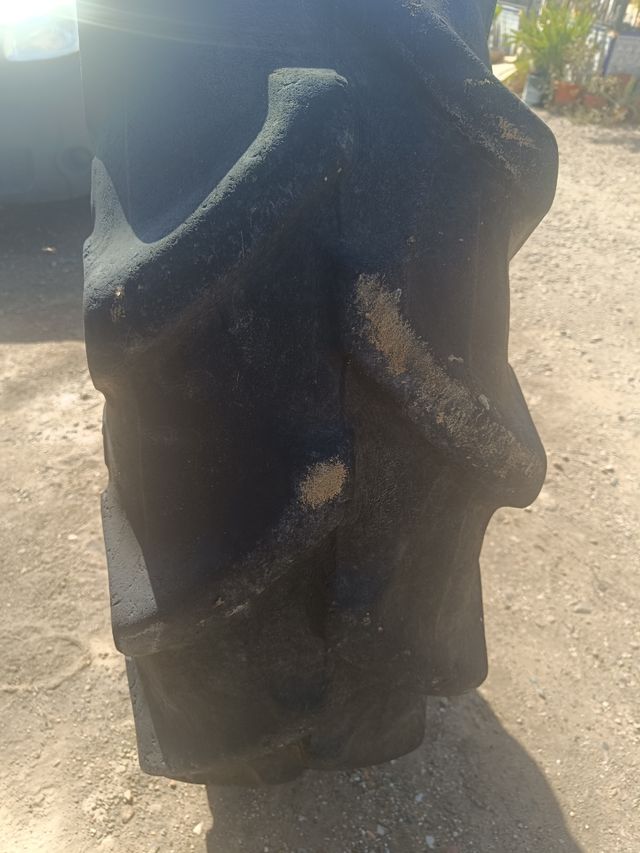 Rueda Tractor Pirelli TM 200 14.9 R28