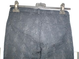 Pantalón pitillo Zara negro con botones