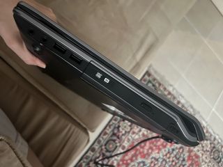 Portátil ASUS i7 6GB RAM 256GB SSD GEFORCE