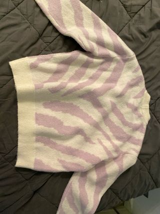 Jersey estampado cebra morado y blanco