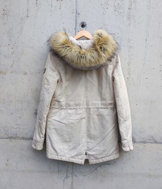 Chaquetón con Capucha