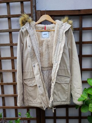 Chaquetón con Capucha