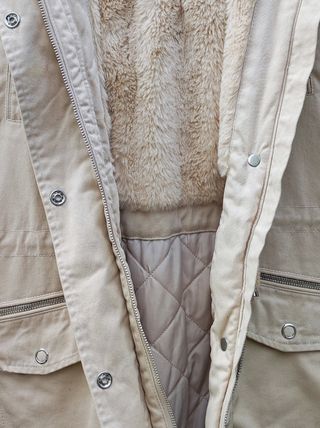 Chaquetón con Capucha