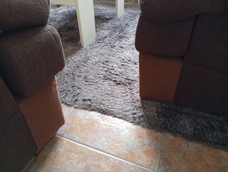 2 Sofás de 2 plazas,marrón.Recoger zona Ferrol