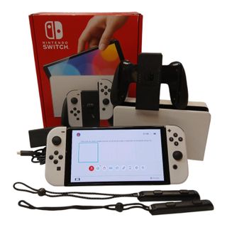 CONSOLA NINTENDO SWITCH OLED  + CAJA + ACC